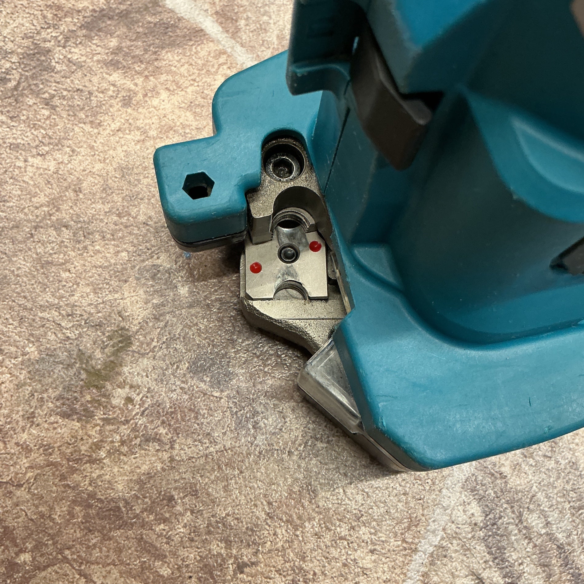 【中古】マキタ(makita) 充電式全ネジカッタ SC102DZ 本体のみ 【越谷店】