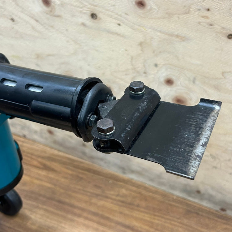 美品 マキタ (makita) 電動ケレン ロングハンドルタイプ HK1800L 【船橋馬込店】