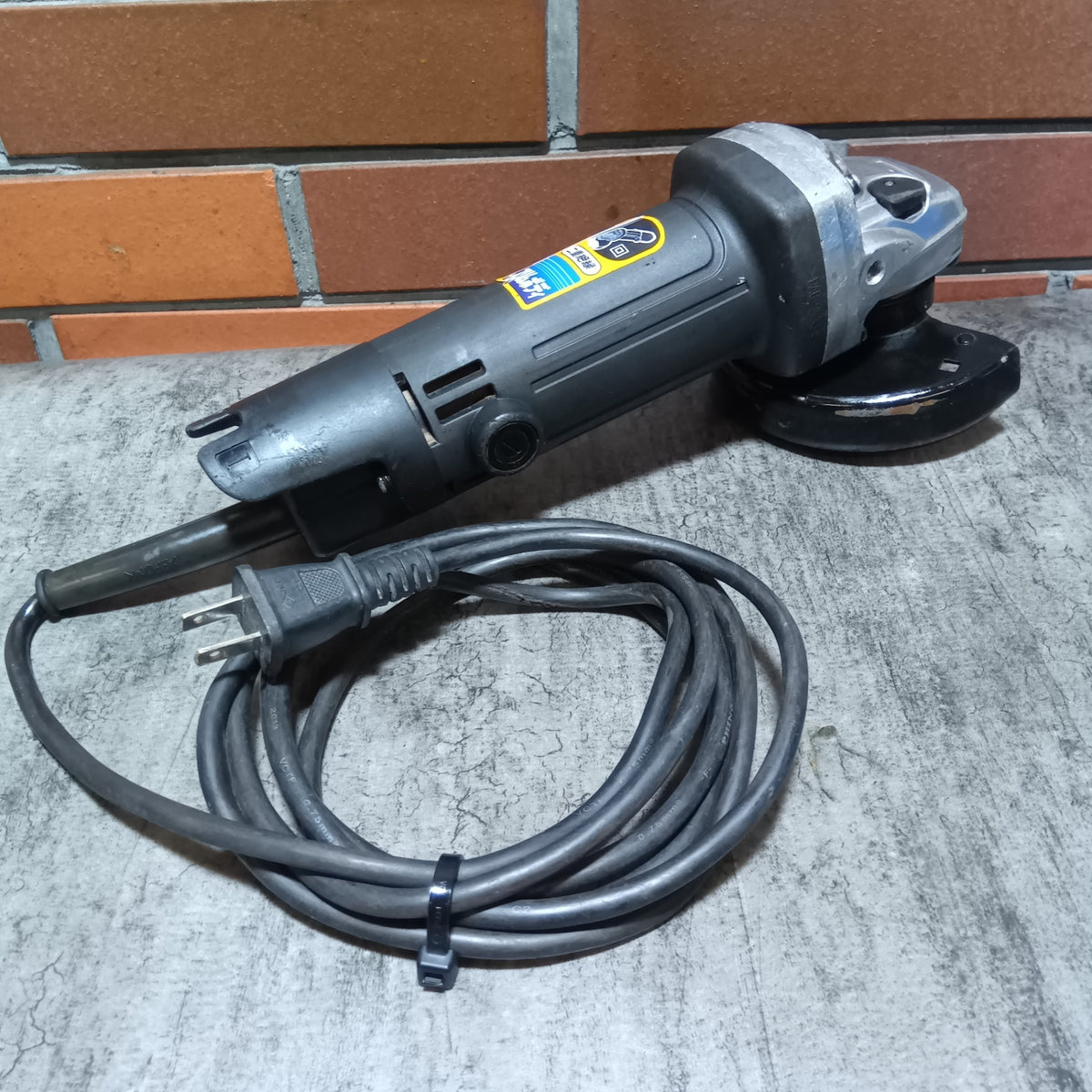 ディスクグラインダー 9539B 【市川行徳店】