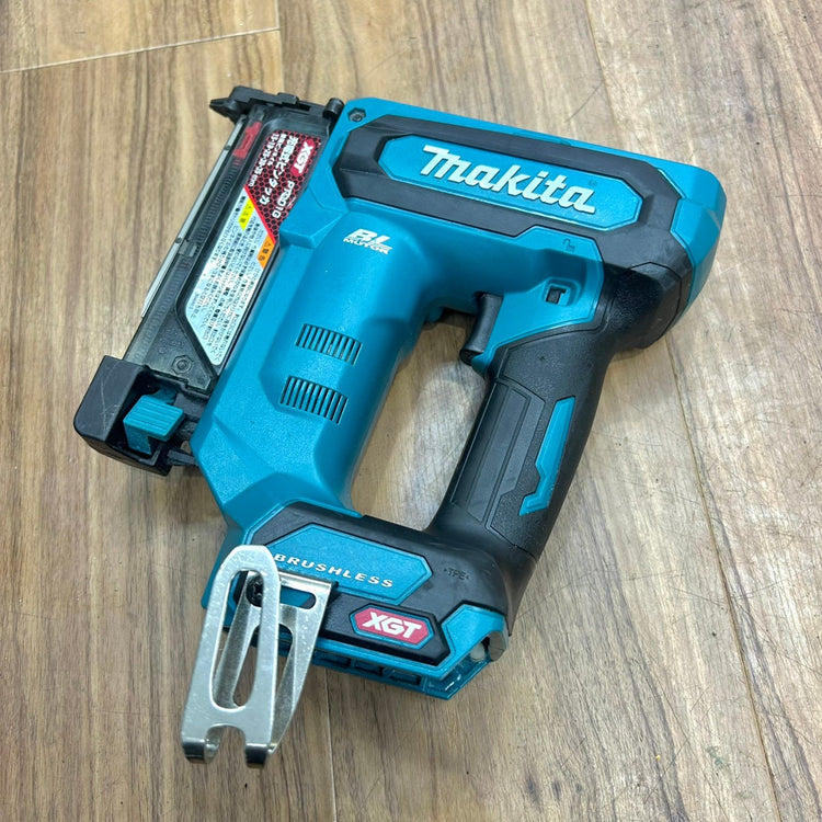 美品 マキタ (makita) 35mm 40V コードレスピンネイラ PT001GZ 本体バッテリーセット BL4025 【船橋馬込店】