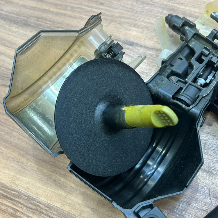 マキタ (makita) 高圧 50mm エアー釘打ち機 AN513HM 【中古】【船橋馬込店】