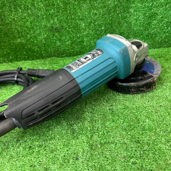 ディスクグラインダ 100mm GA4031 【野田愛宕店】
