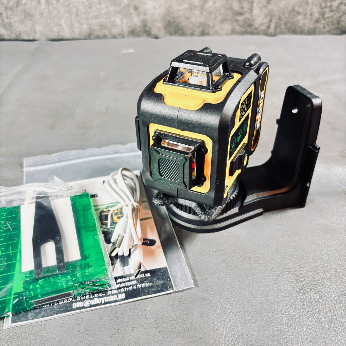 Alloyman レーザー墨出し器 4D フルライン グリーンレーザー　ALT16-20 【越谷店】