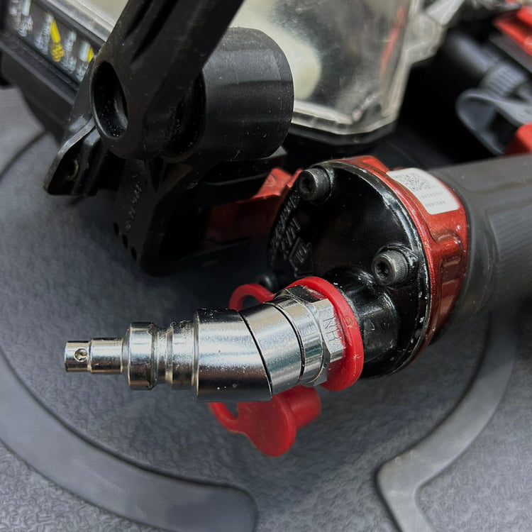 美品 マックス (MAX) 50mm 高圧 エアー釘打ち機 HN-50N3(D)-R コイルネイラ 【船橋馬込店】