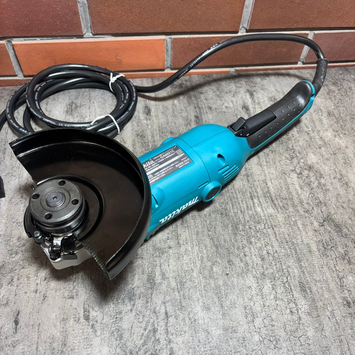 ◆マキタ(makita) 150㎜電子ディスクグラインダー GA6021C 【市川行徳店】