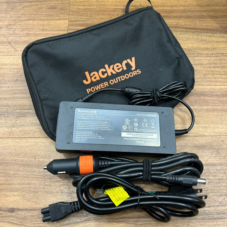 Jackery ジャクリ ポータブル電源 PTB071 【船橋馬込店】