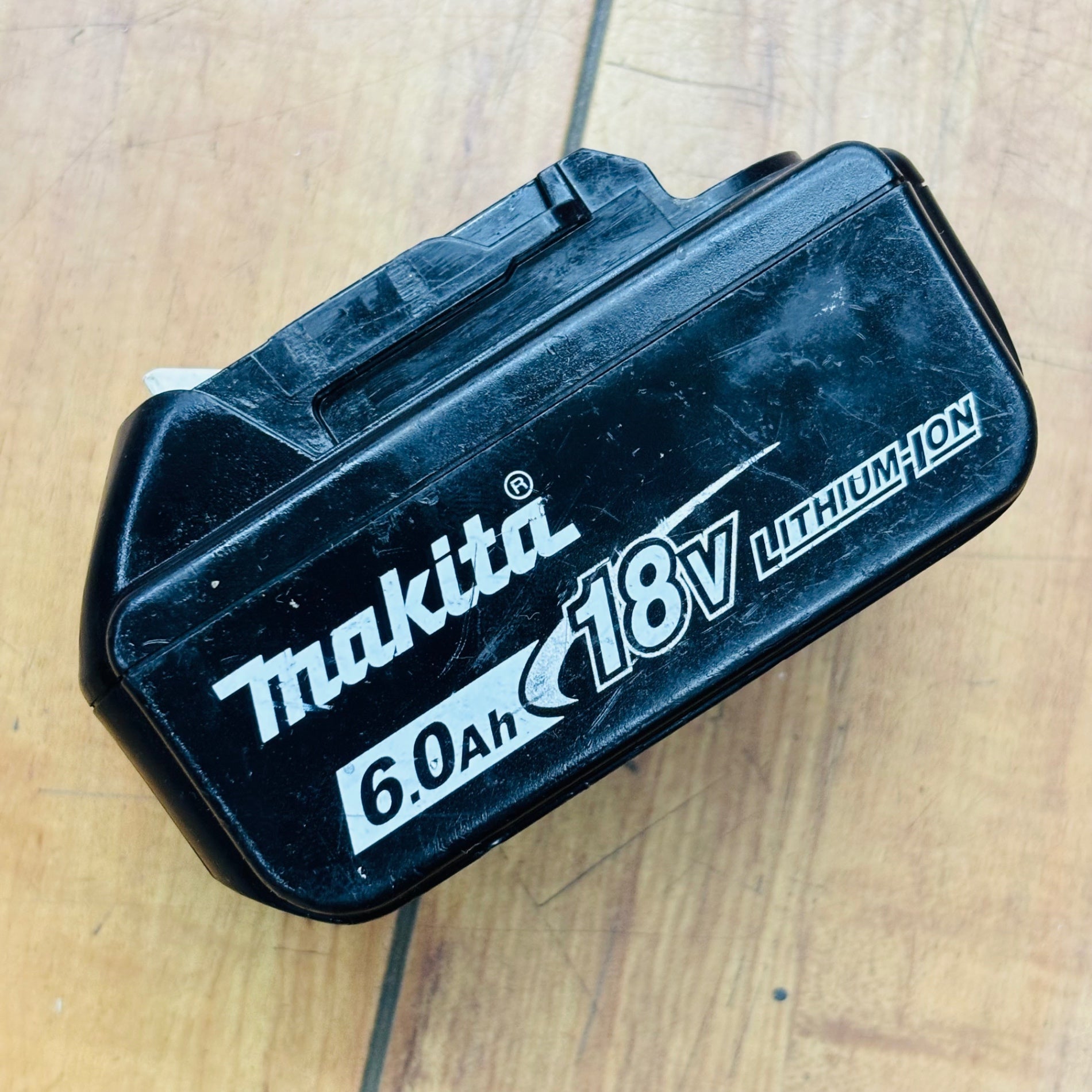 純正品 リチウムイオンバッテリー 18V/6.0Ah BL1860B【中古】【リライズ蓮田店】