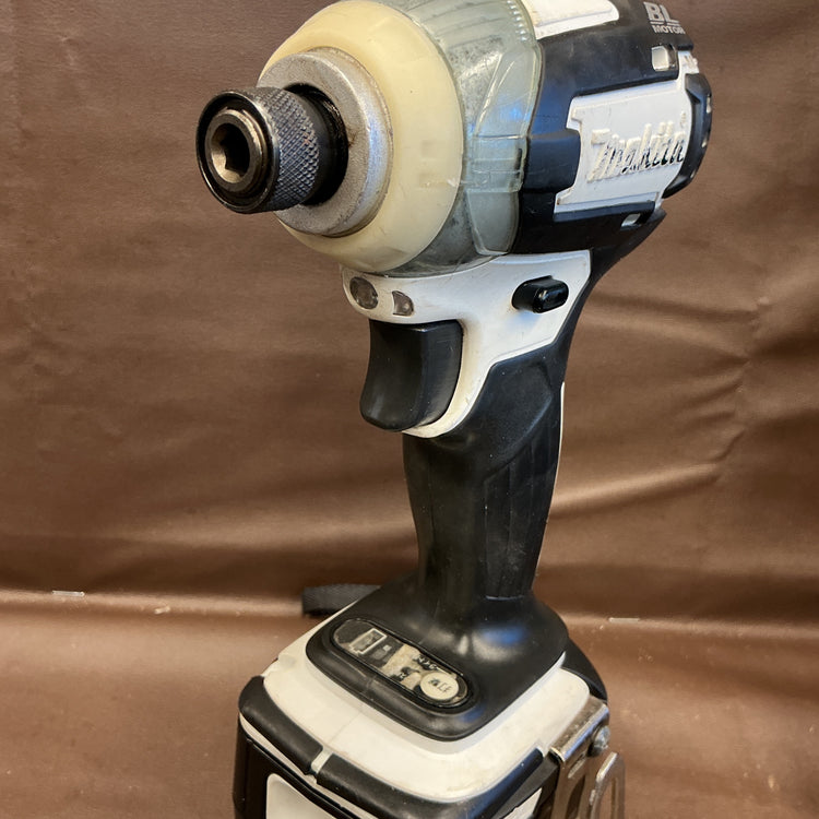 【中古品】マキタ(makita) コードレスインパクトドライバー TD136DRFXW 【越谷店】