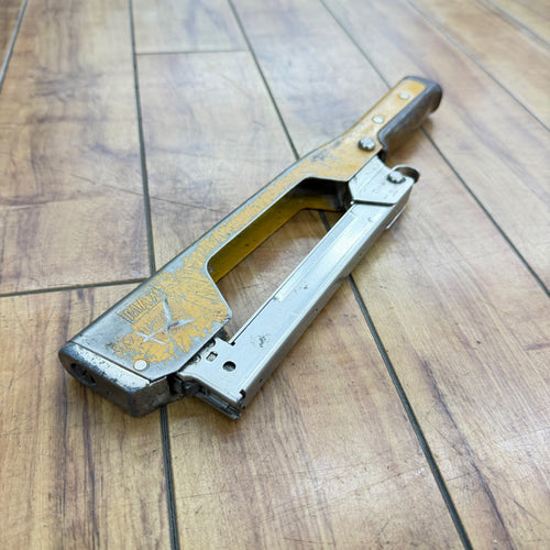 ステープル足長 10mm/13mm ハンマタッカ TH-P 【リライズ蓮田店】
