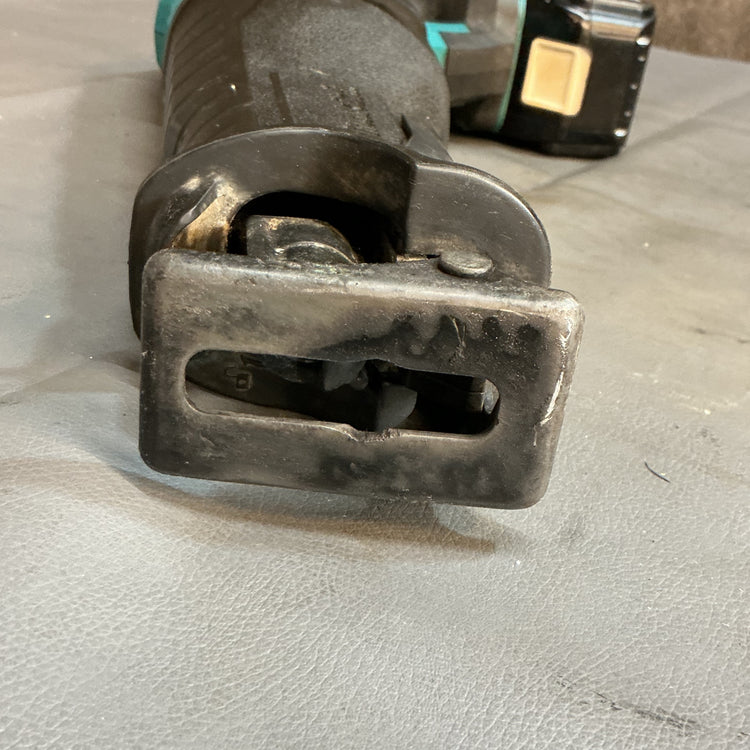 【中古】マキタ(makita) コードレスレシプロソー JR187DZK  【越谷店】