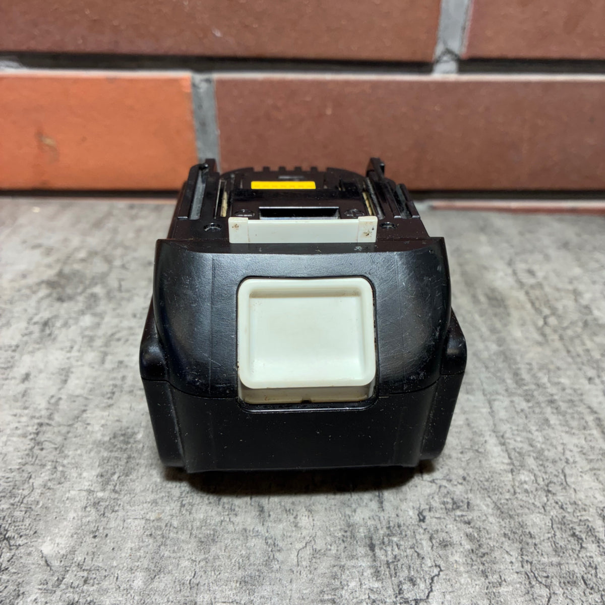 リチウムイオンバッテリー 18V/6.0Ah BL1860B 【市川行徳店】