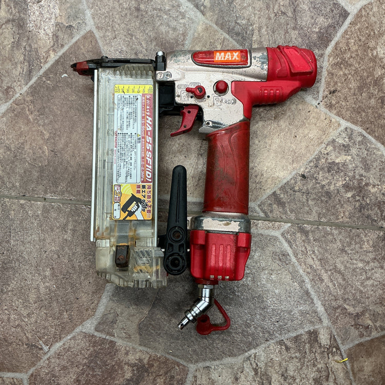 【中古・訳アリ品】 マックス(MAX) 高圧フィニッシュネイラ HA-55SF1(D) ※マガジン開けた際ロックしません 【越谷店】