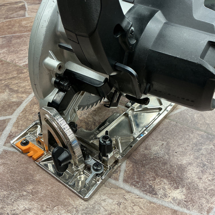 【中古・動作良好！新品刃！】 マキタ makita 18V 165mm コードレス丸のこ HS631DZB 本体のみ 【越谷店】