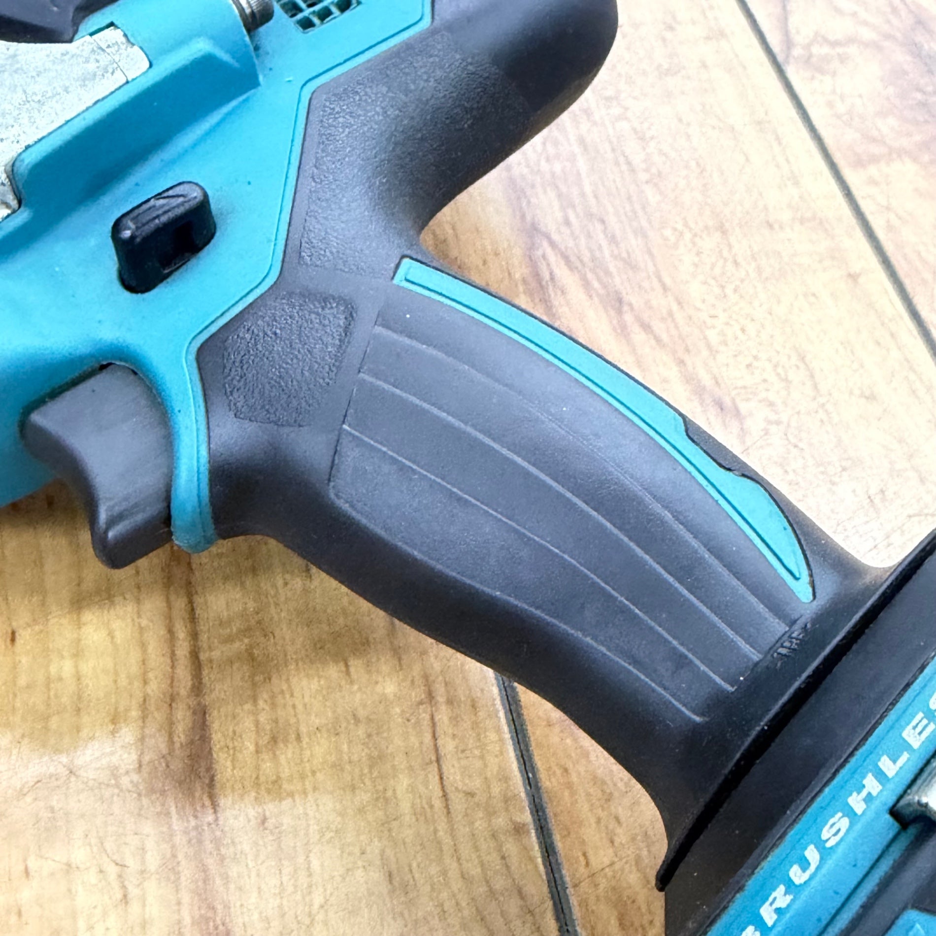 18V 角ドライブ 19mm(3/4) コードレスインパクトレンチ TW1001DZ 【リライズ蓮田店】
