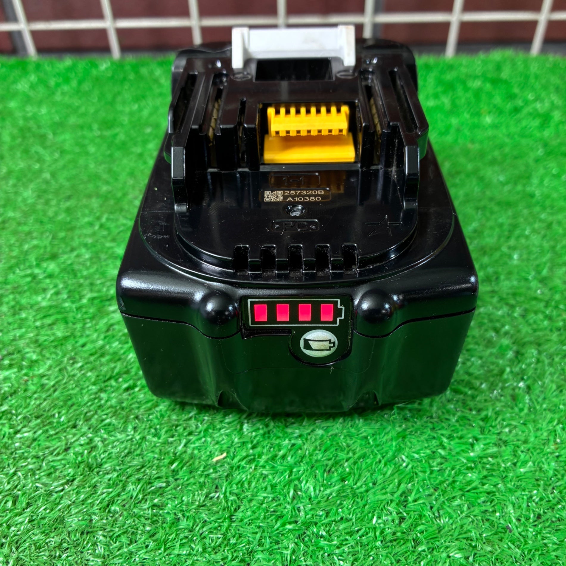 リチウムイオンバッテリー 18V/6.0Ah BL1860B 【市川行徳店】