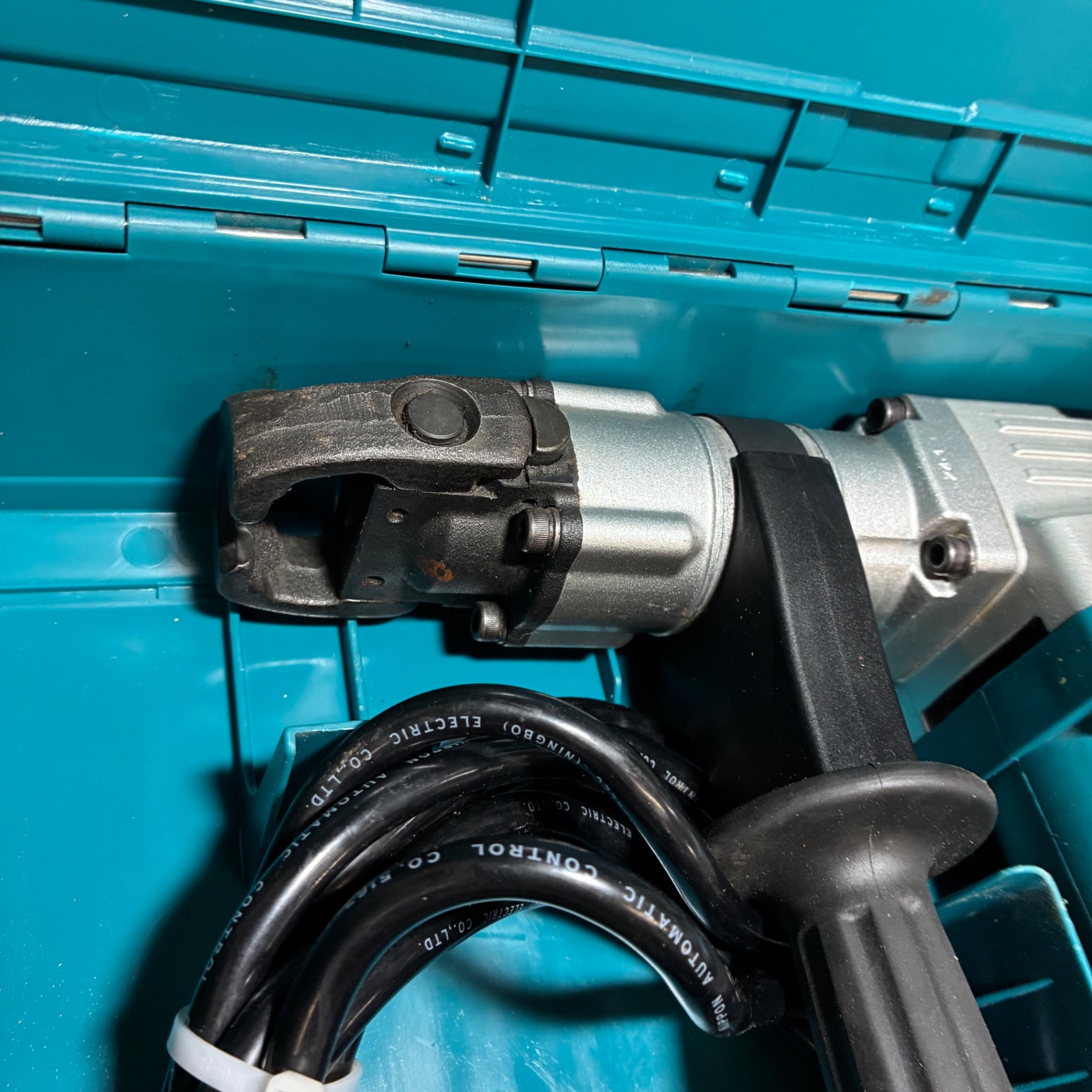マキタ(makita) 電動ハンマ HM0830 【市川行徳店】