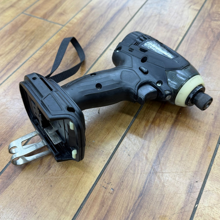 回転動作良好 14.4V 充電式インパクトドライバ  黒 TD134DZB 本体のみ【リライズ蓮田店】