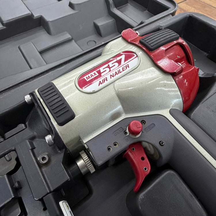 美品 9mm 常圧フロアタッカー TA-557/957Ｔ 【リライズ蓮田店】
