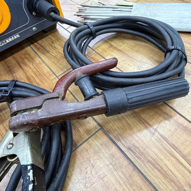 動作確認済み 100V/200V 交流アーク溶接機 HD-150DB 【リライズ蓮田店】