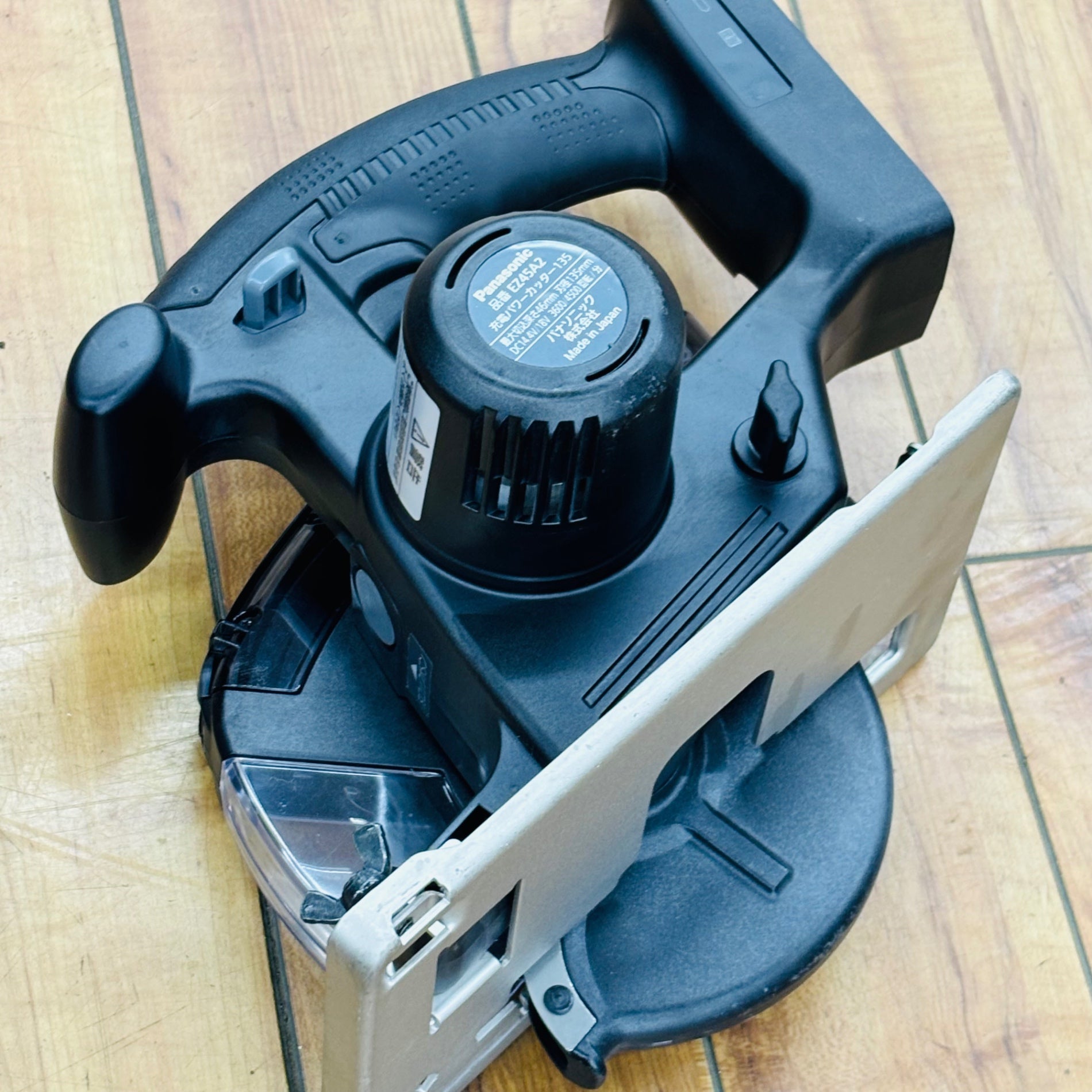 美品 14.4V/18V 充電式パワーカッター EZ45A2 本体のみ 【リライズ蓮田店】