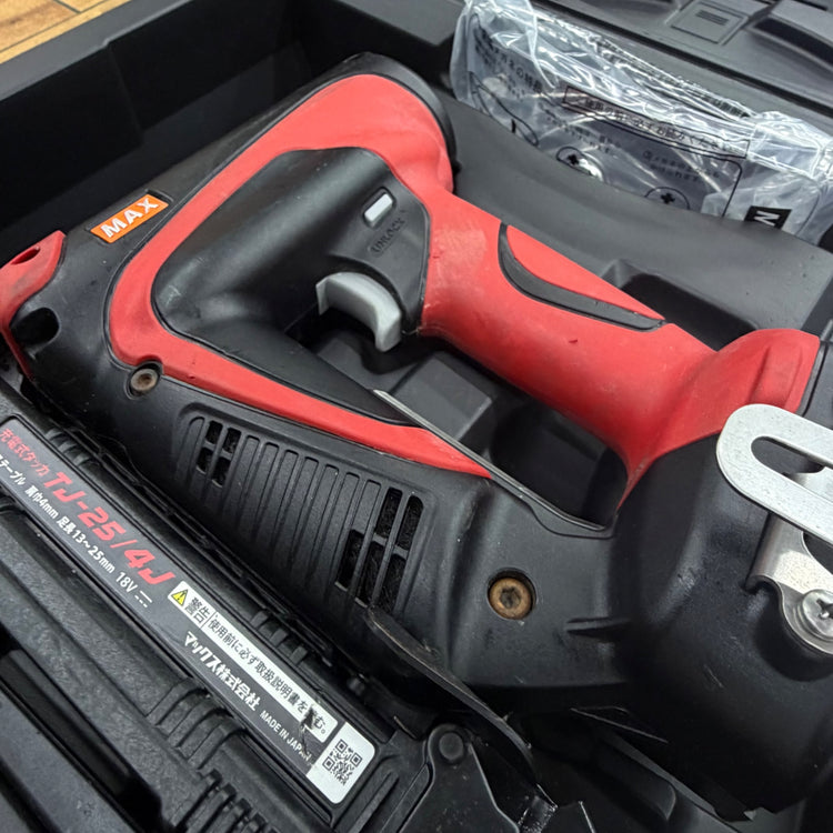 打ち込み動作良好 18V 幅4mm 充電式タッカ TJ-25/4J 【リライズ蓮田店】
