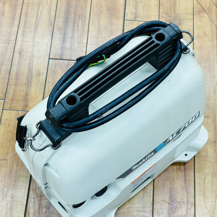 常圧 エアコンプレッサー AC700 【中古】 【蓮田店】