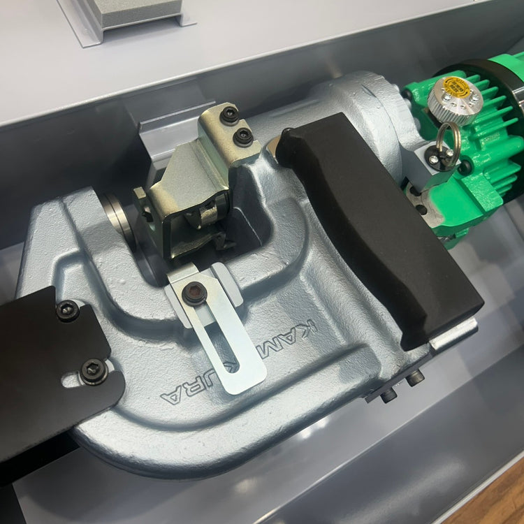 亀倉精機 電動油圧式 レスバリア ポートパンチャー RF-A3 【船橋馬込店】