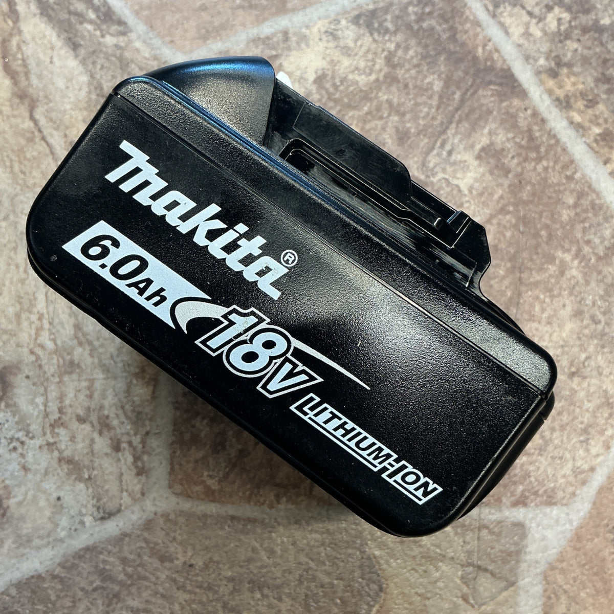 【中古・動作良好！】 マキタ makita 18V/6.0Ah リチウムイオンバッテリー BL1860B 【越谷店】