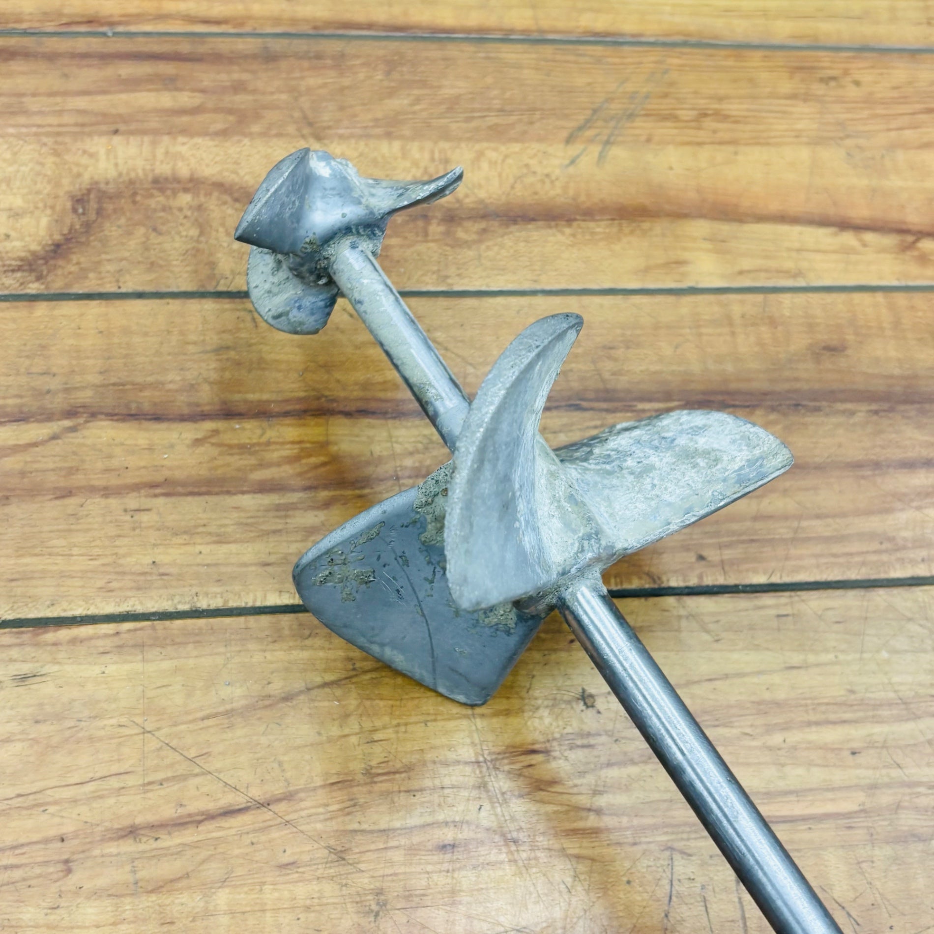 高粘度用 カクハン機 UT2400 【リライズ蓮田店】