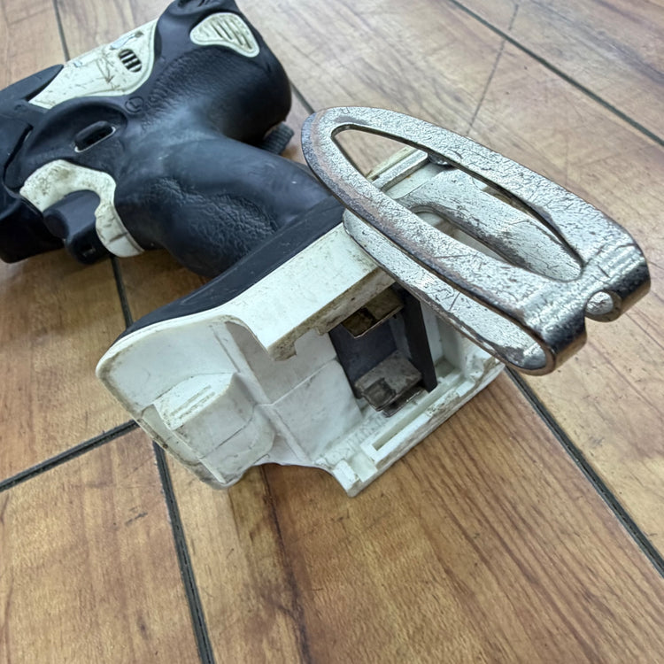 動作確認済み 14.4V コードレスインパクトドライバー WH14DSL2(2LSCK)(S) ホワイト【リライズ蓮田店】
