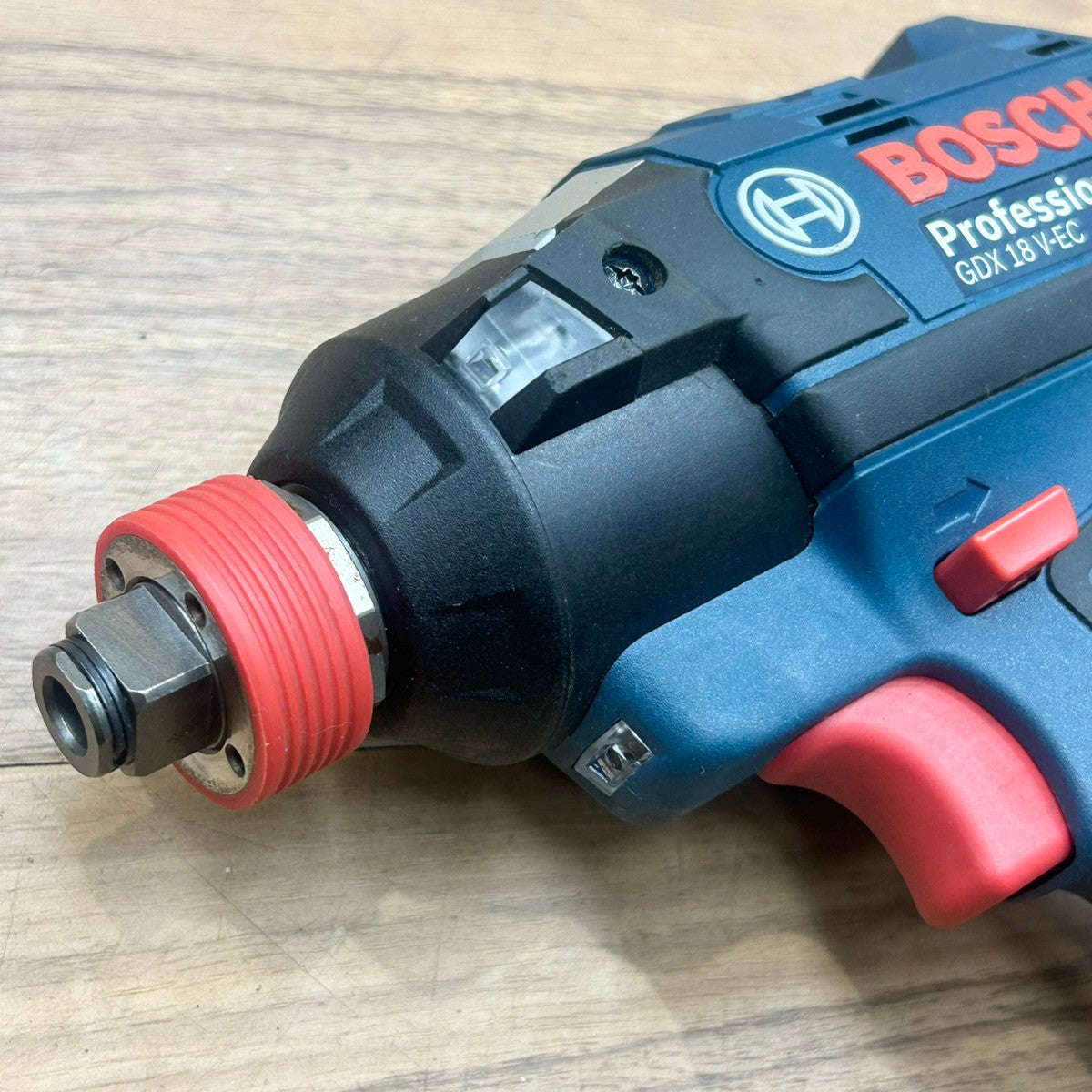 良品 ボッシュ (BOSCH) 18V インパクトドライバー/レンチ GDX18V-EC 【船橋馬込店】