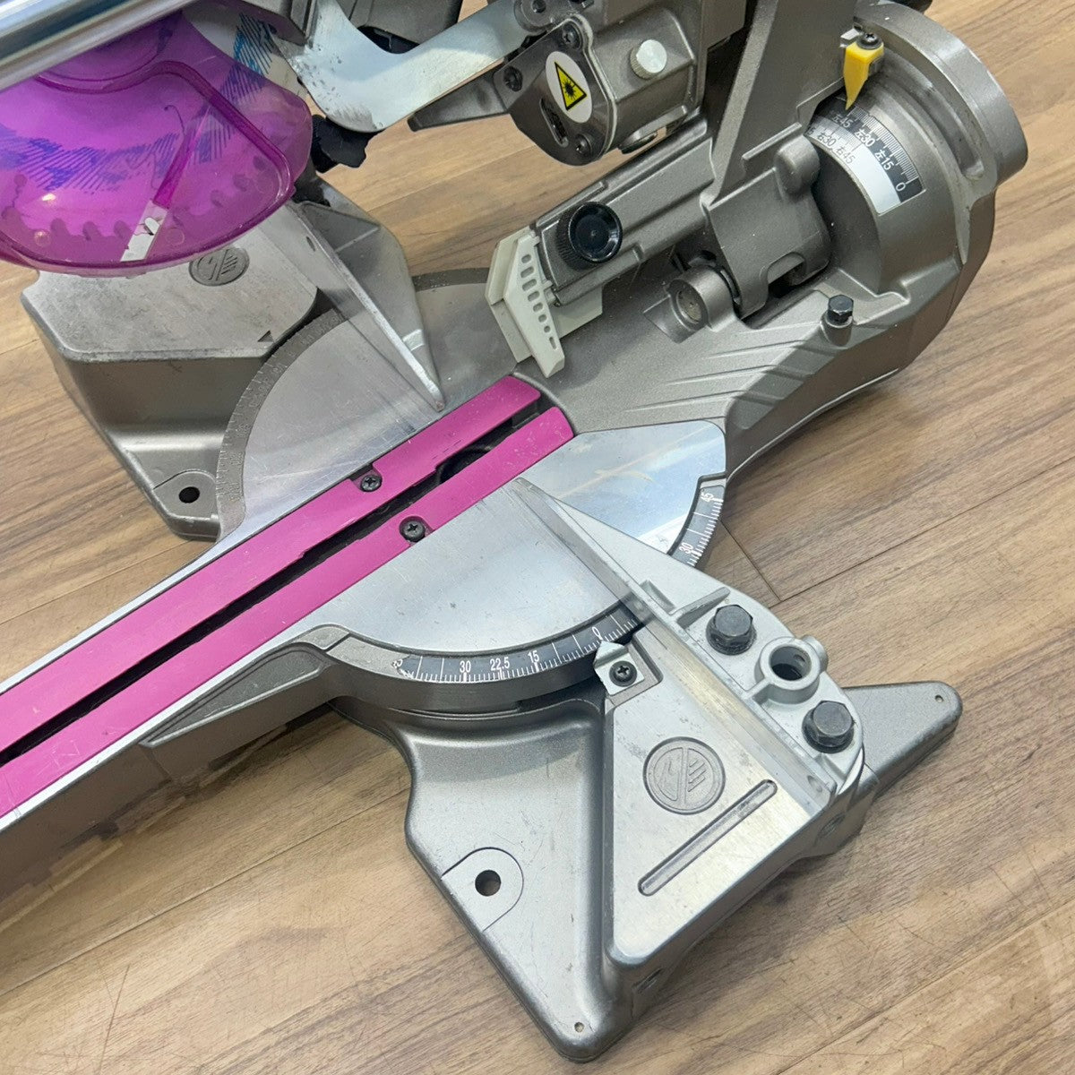 ハイコーキ (HIKOKI) 165mm 卓上スライド丸のこ C6RSHC 【船橋馬込店】