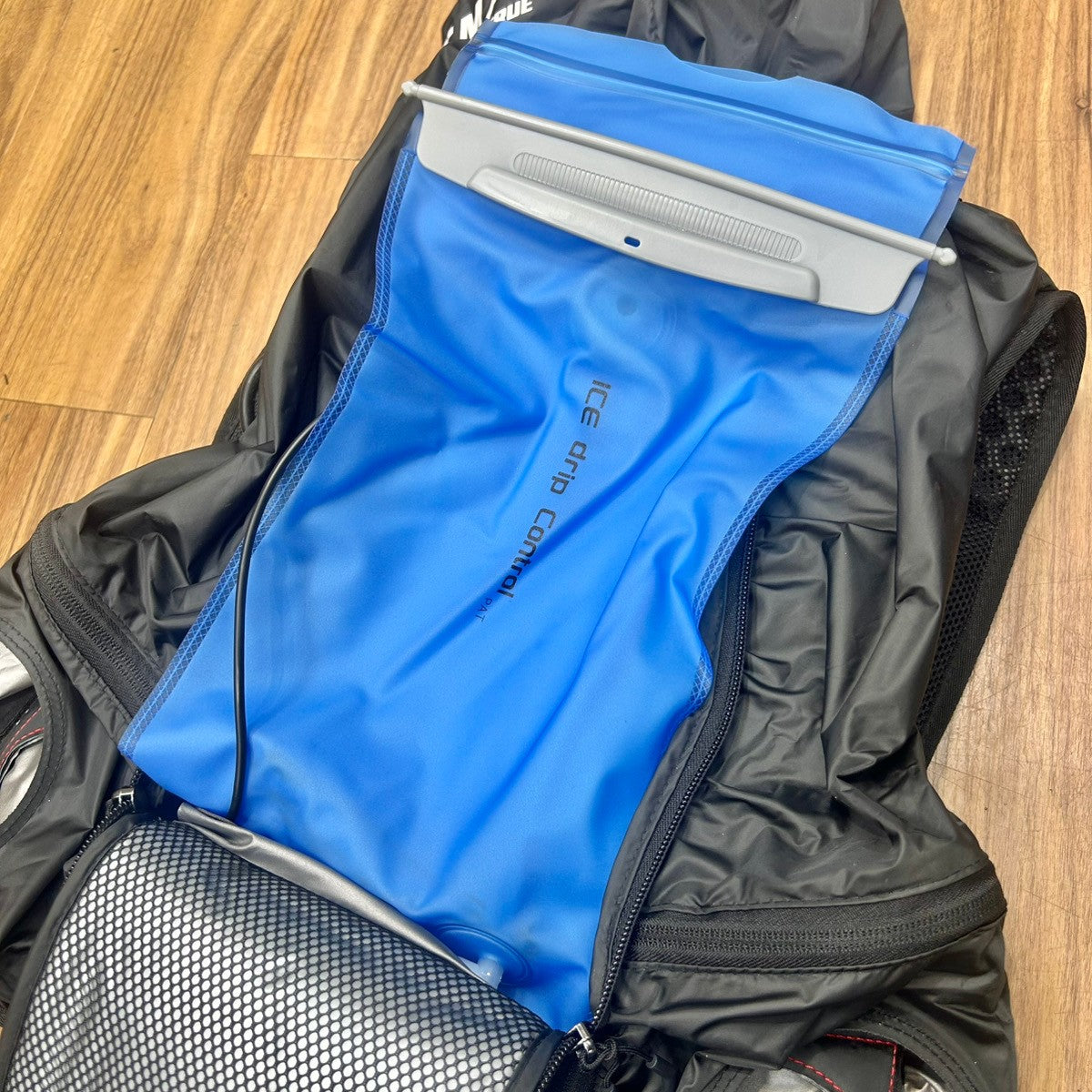 美品 YAMASHIN 山真製鋸 アイスマン HYBRID-PRO ICMPH-BLV-SET 24V フルセット 冷却ベスト 【中古】【船橋馬込店】