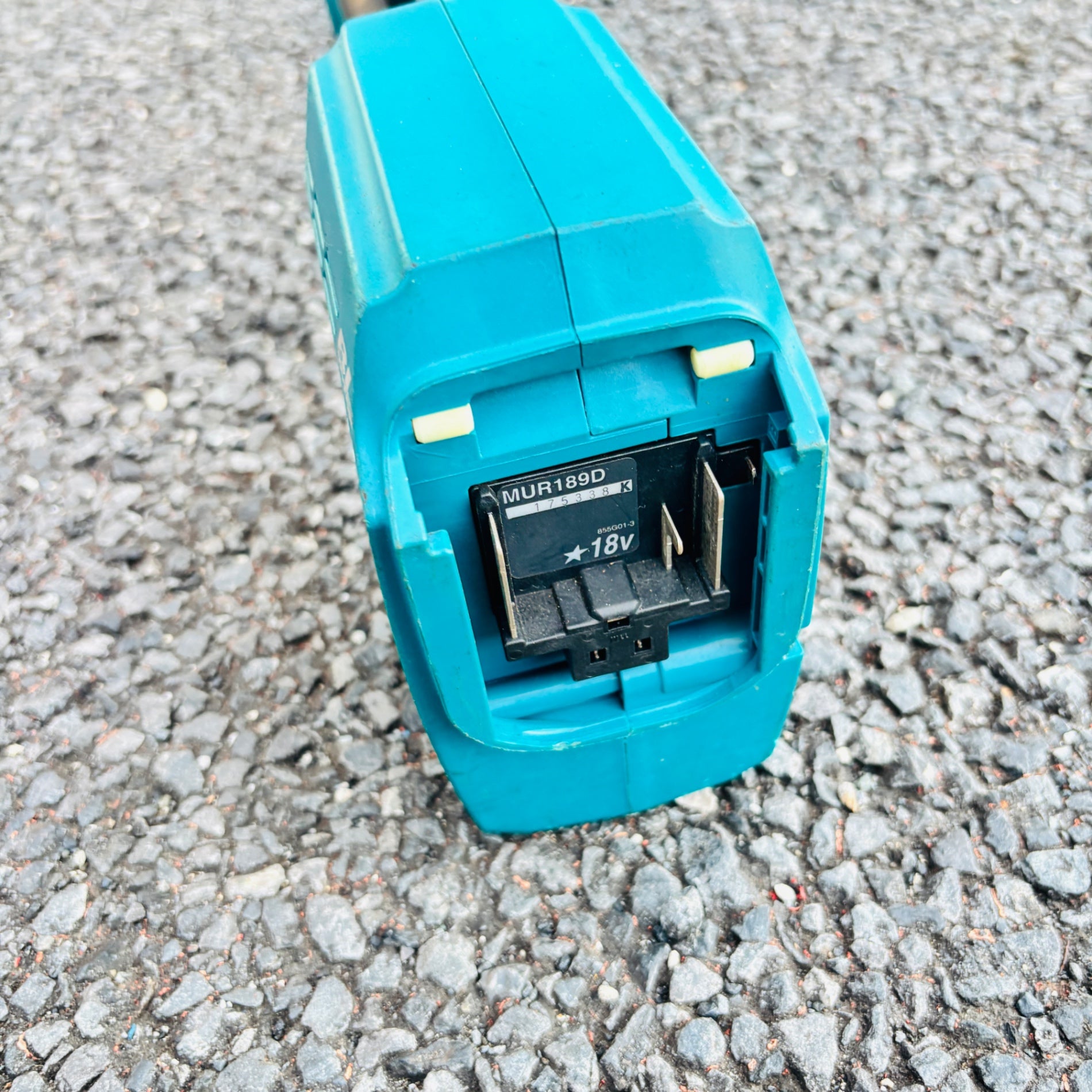 18V充電式草刈り機 MUR189DZ 本体のみ【越谷店】