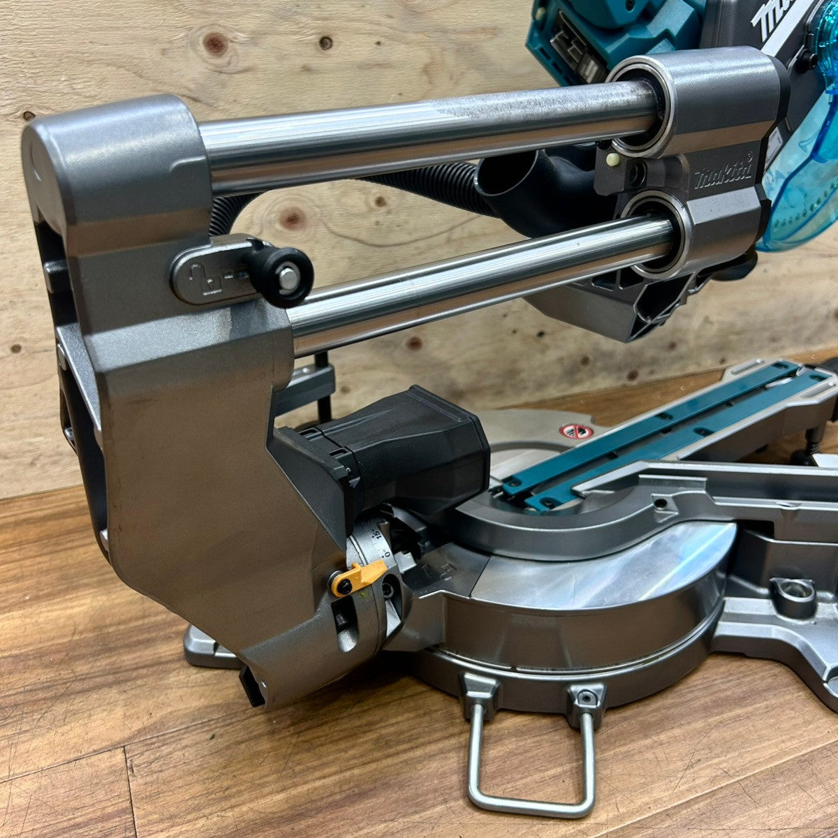 ◆マキタ(makita) コードレススライドマルノコ LS005GZ 【船橋馬込店】