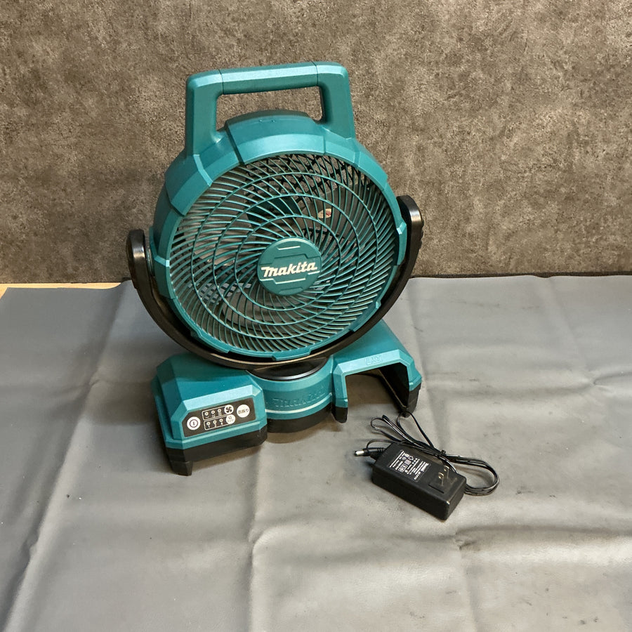 【中古】マキタ(makita) 充電式ファン CF203DZ  【越谷店】