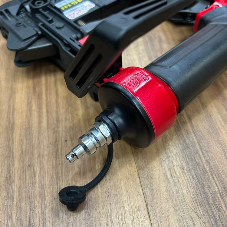 ◆マキタ(makita) 高圧フロアタッカ AT451H 【船橋馬込店】