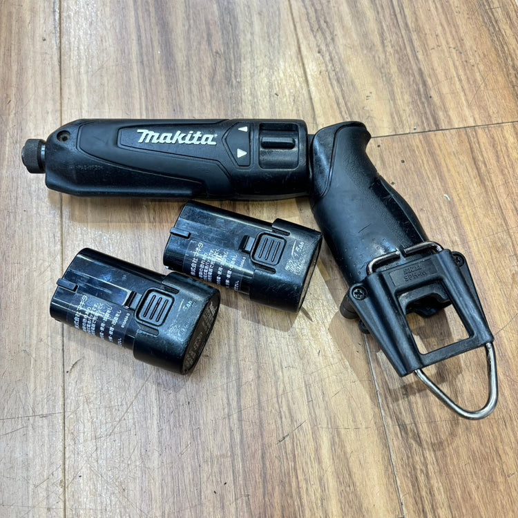 ◆マキタ(makita) 充電式ペンインパクトドライバ TD021DZ 【船橋馬込店】