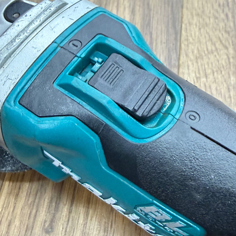 動作良好 18V 100mm 充電式ディスクグラインダ GA404DZN 【リライズ蓮田店】