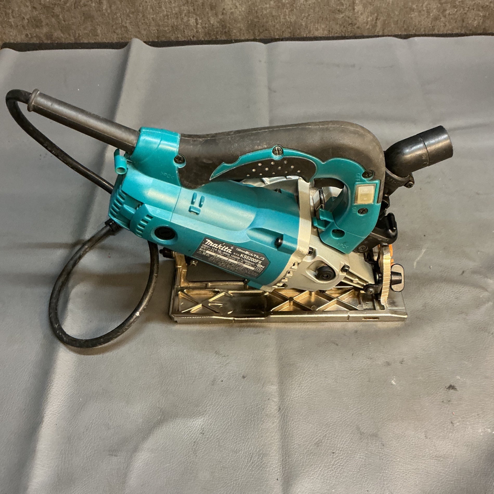 【中古】マキタ makita 125mm 防じんマルノコ KS5200FX 左勝手仕様 【越谷店】