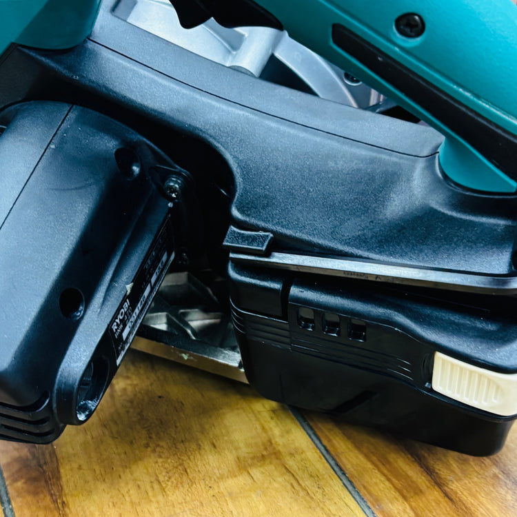 ほぼ使用感なし  14.4V 125mm 充電式集じん丸ノコ BNW-470 【リライズ蓮田店】