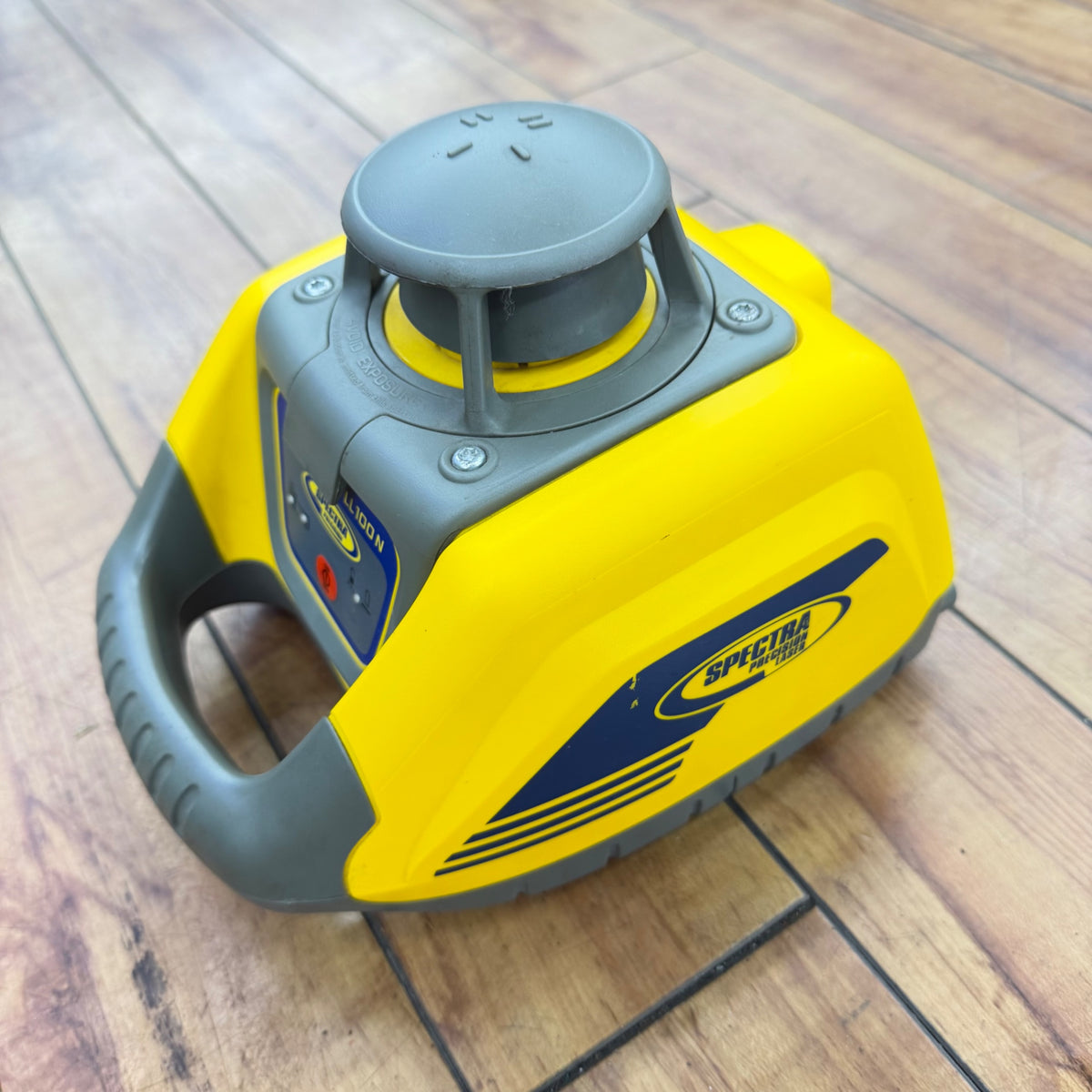 動作確認済み レーザーレベル LL100N 受光器 ケース付属【リライズ蓮田店】
