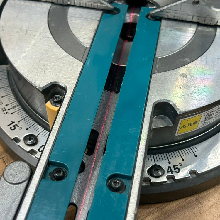 マキタ (makita) 40V 190mm コードレススライドマルノコ LS008GZ 本体のみ 【船橋馬込店】