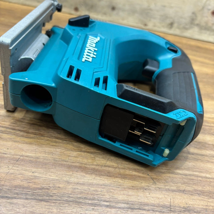 マキタ 充電式ジグソー (本体のみ/バッテリー・充電器別売) JV101DZ 【船橋馬込店】