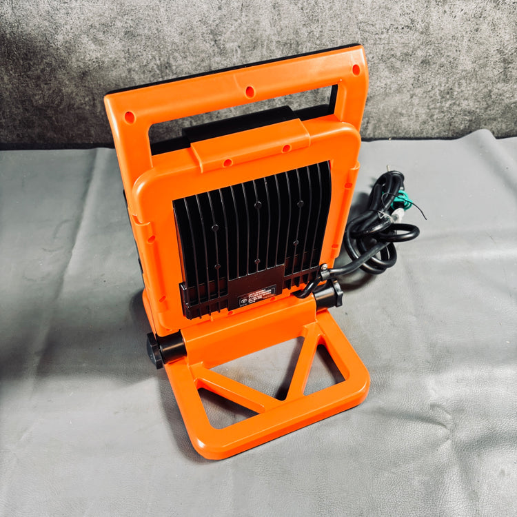 アイリスオーヤマ　LEDベースライト4000ルーメン　LWT-4000BA 【越谷店】