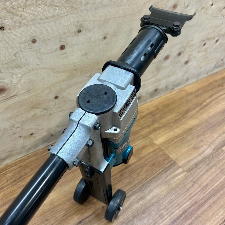 美品 マキタ (makita) 電動ケレン ロングハンドルタイプ HK1800L 【船橋馬込店】
