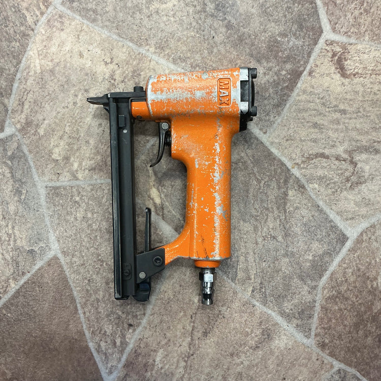 【中古】 マックス MAX 常圧 10mm エアタッカ TA-20A /1010F F線ステープル 【越谷店】