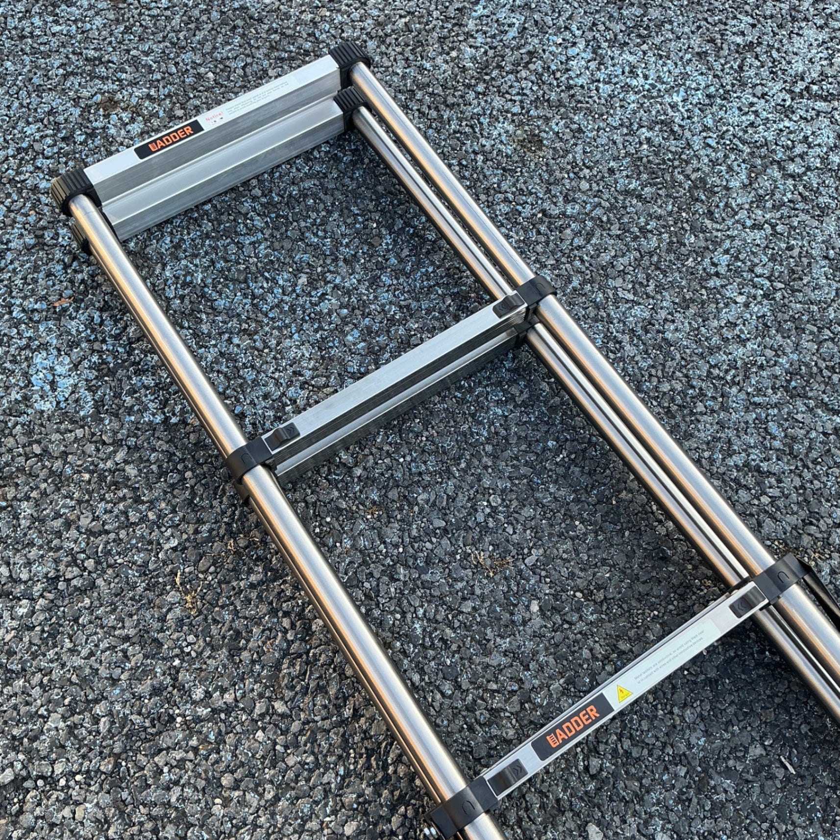 【中古・比較的綺麗です！】 メーカー不明 LADDER ステップ7段 伸縮脚立 高さ：約0.78~2.6m 【越谷店】