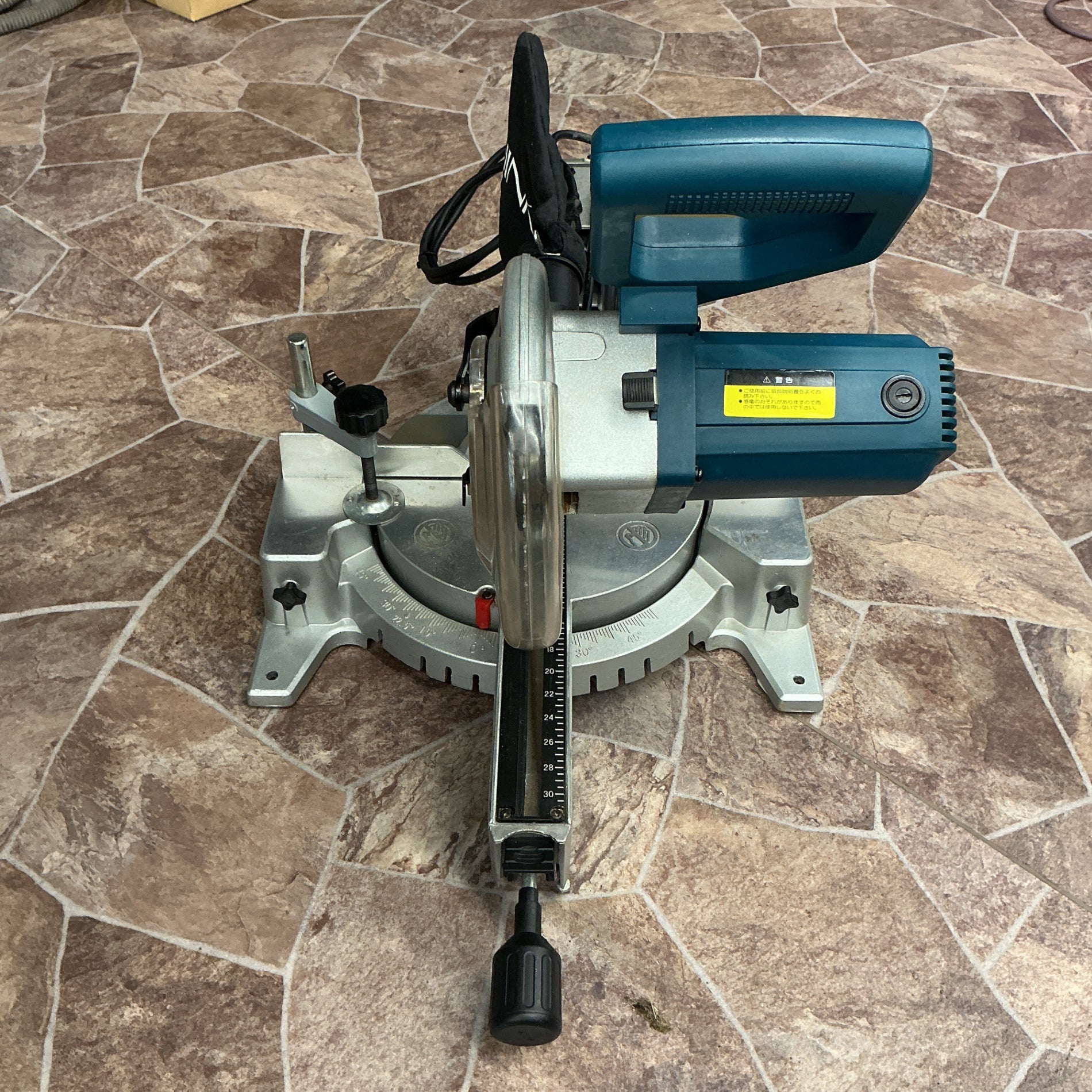 【中古】 新興製作所 卓上スライド丸ノコ SSC-190 【越谷店】
