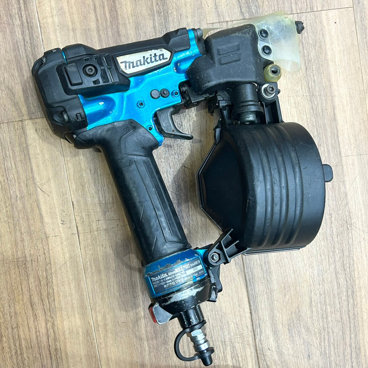 マキタ (makita) 高圧 50mm エアー釘打ち機 AN513HM 【中古】【船橋馬込店】